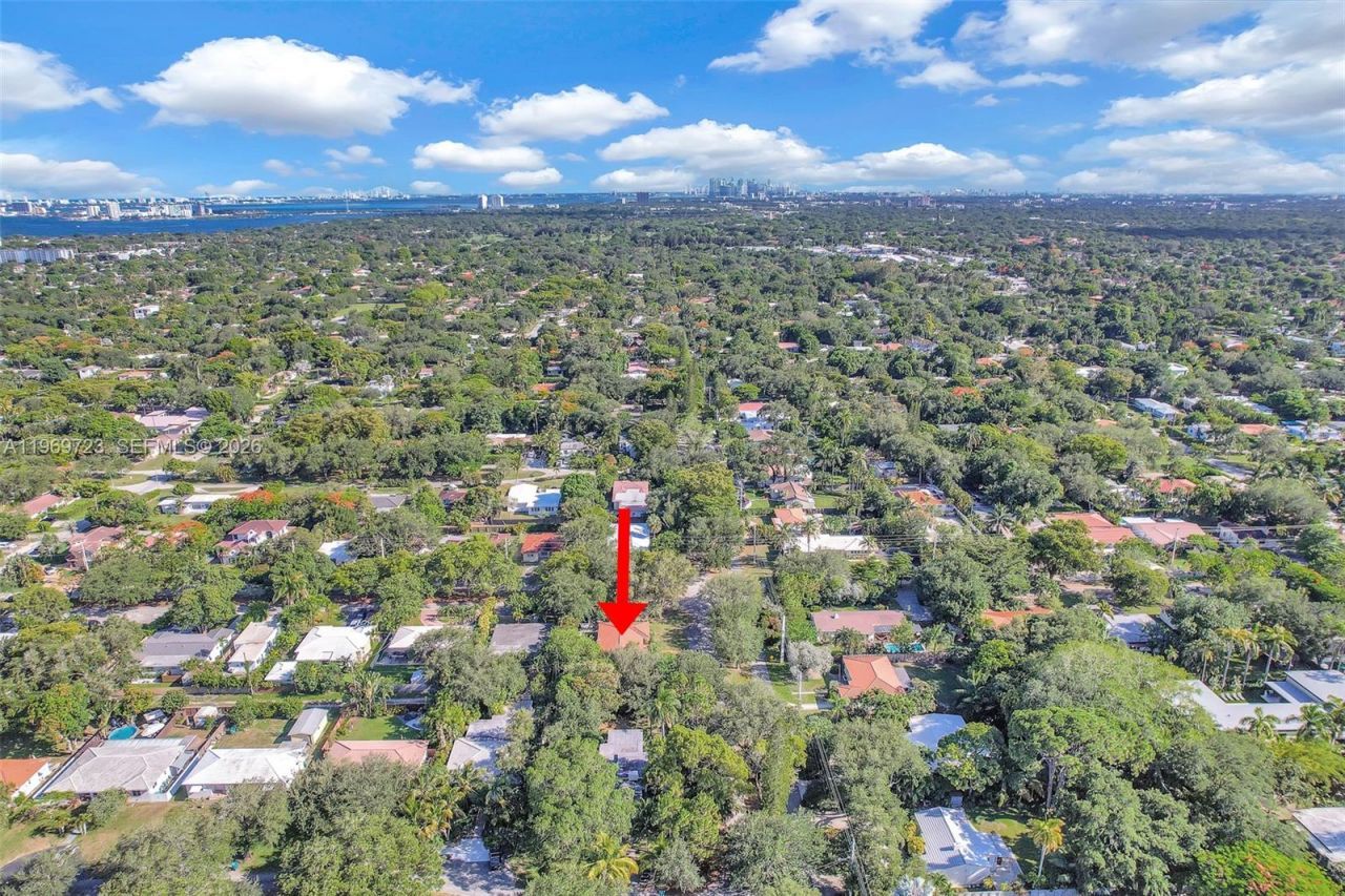 11919 NE 8th Ave , Biscayne Park, FL 33161 Photo