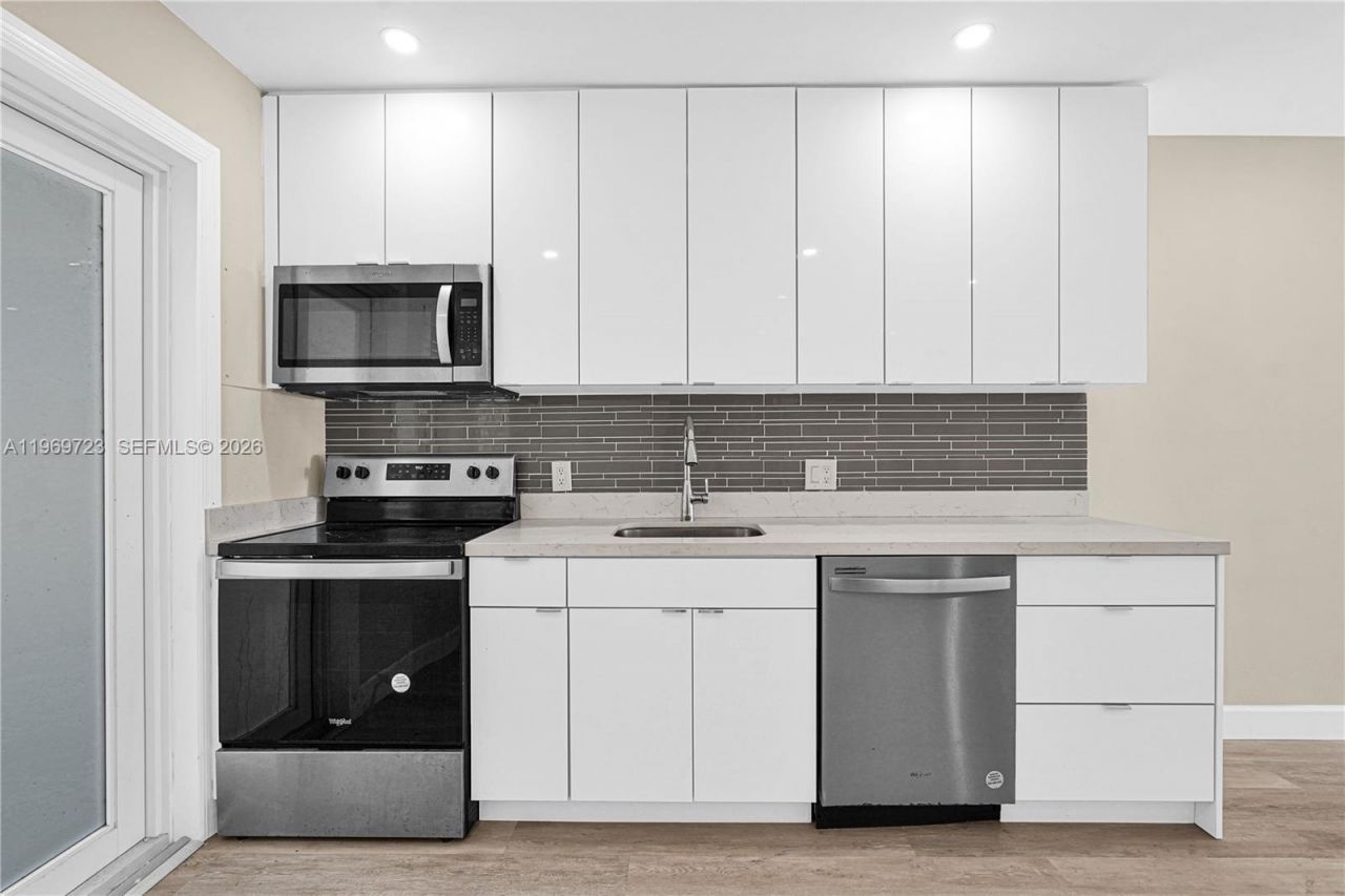 11919 NE 8th Ave , Biscayne Park, FL 33161 Photo