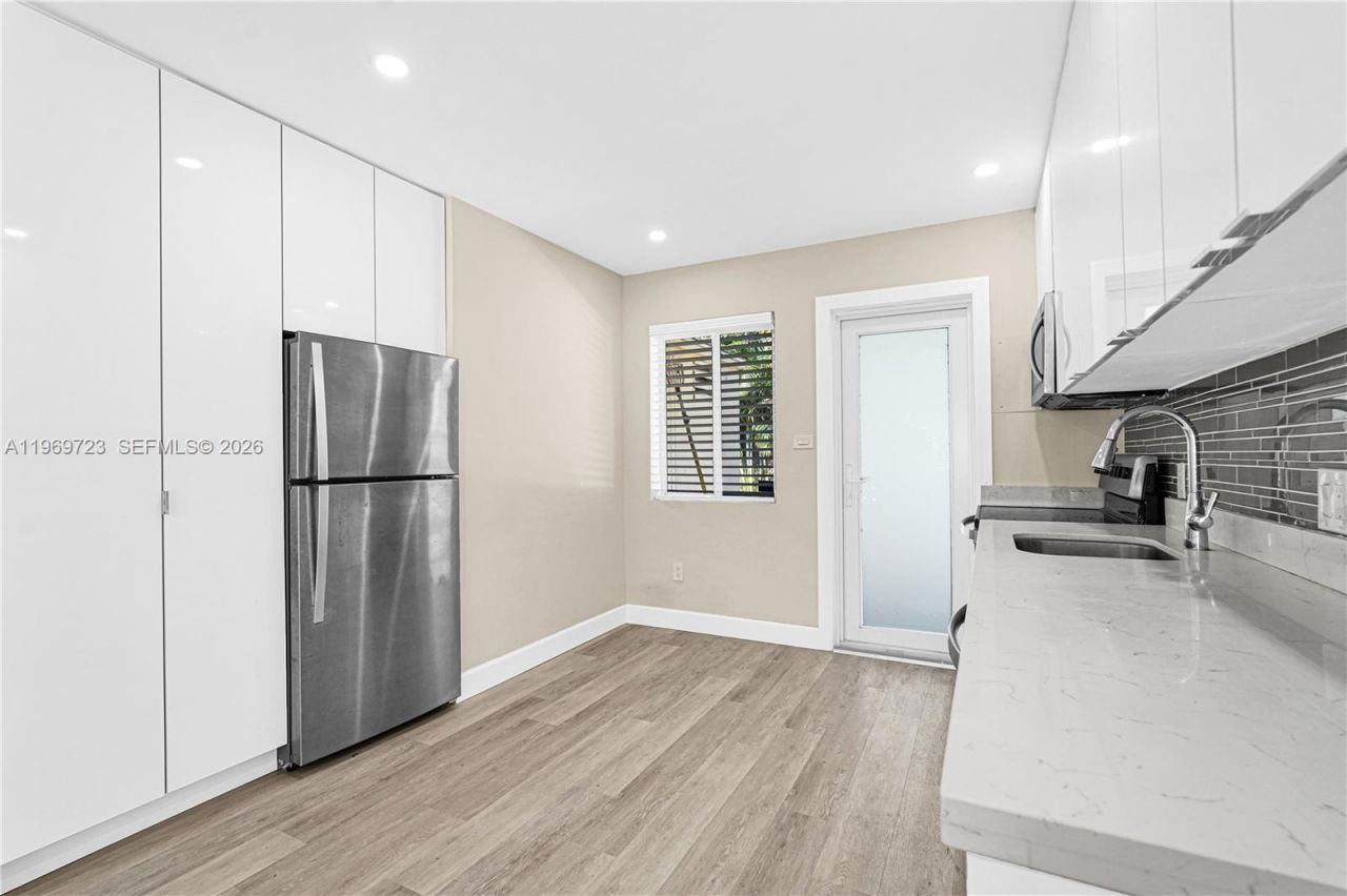 11919 NE 8th Ave , Biscayne Park, FL 33161 Photo