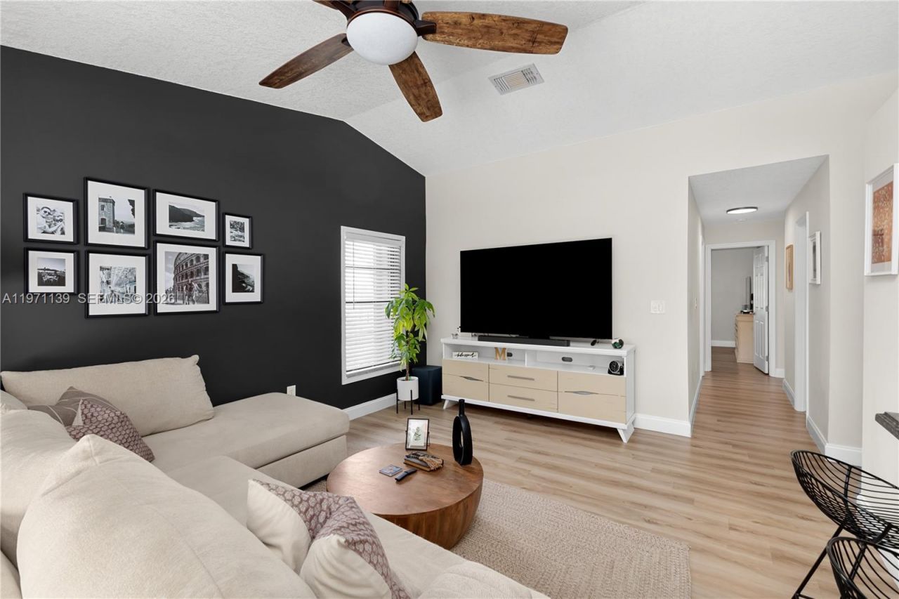 13810 Roanoke St, Davie, FL 33325 Photo