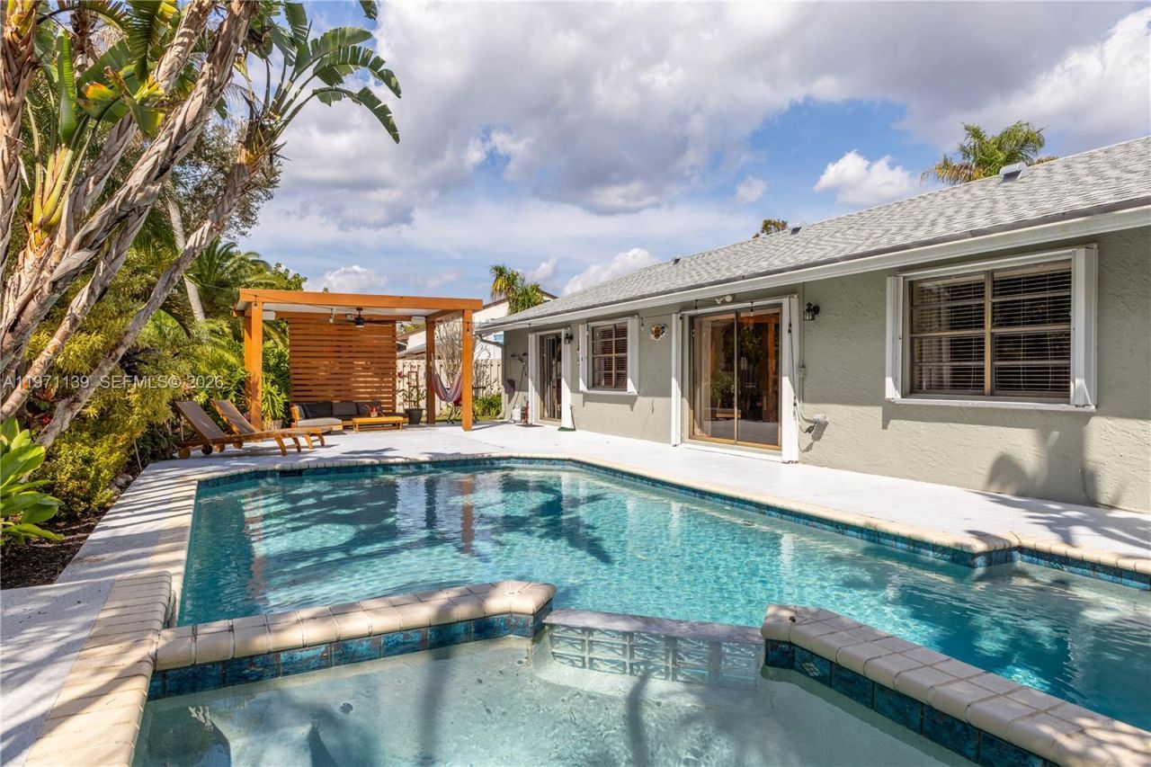 13810 Roanoke St, Davie, FL 33325 Photo