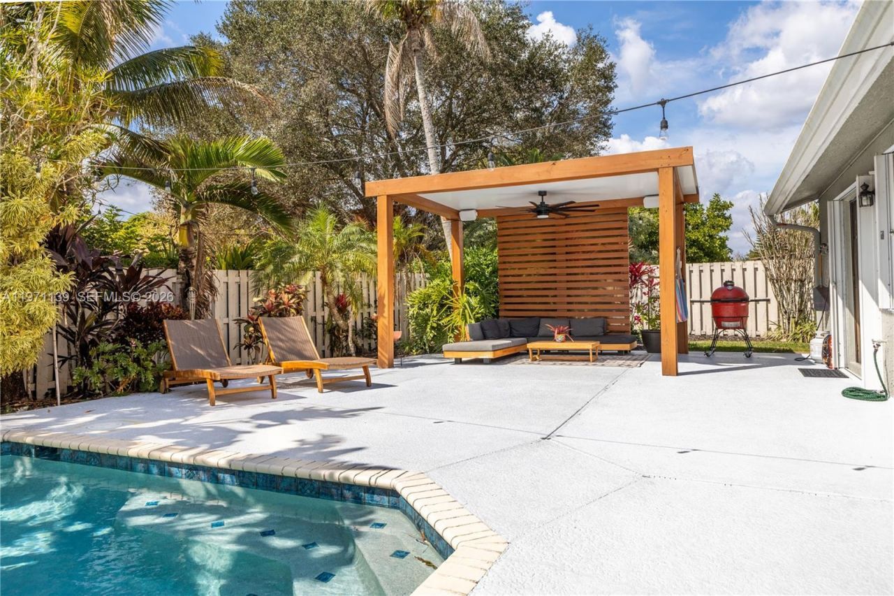 13810 Roanoke St, Davie, FL 33325 Photo