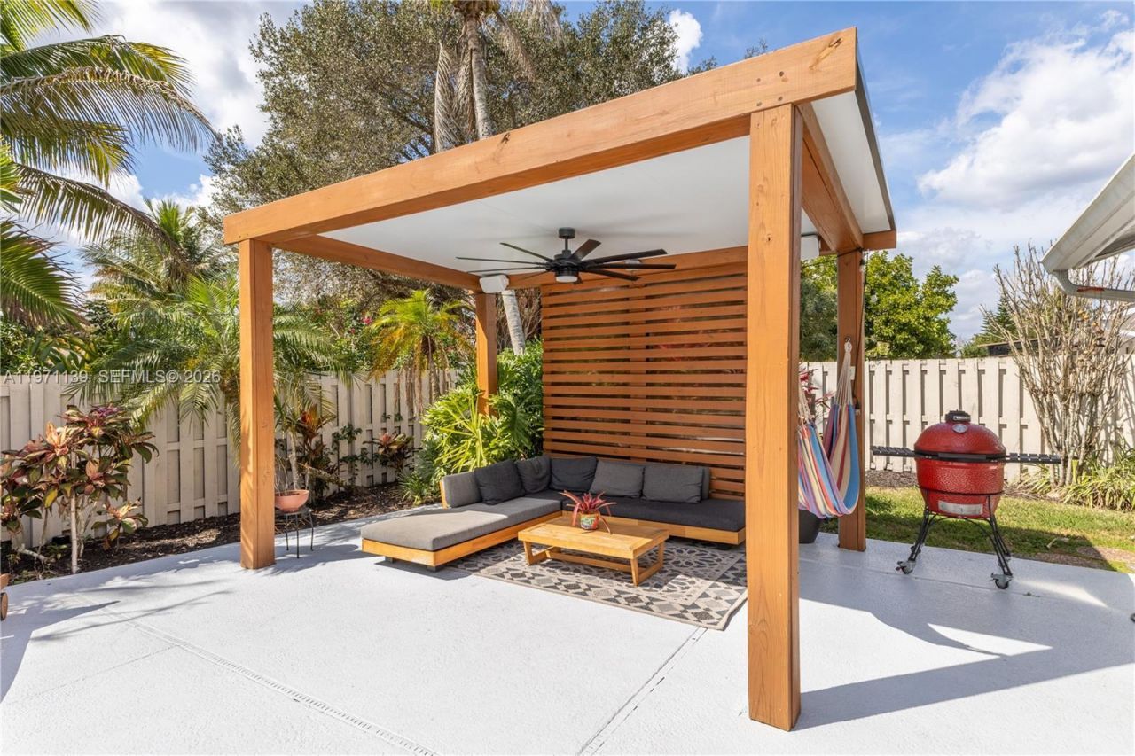 13810 Roanoke St, Davie, FL 33325 Photo