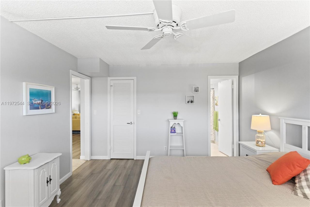 9523 S Hollybrook Lake Dr , Unit 21-307, Pembroke Pines, FL 33025 Photo