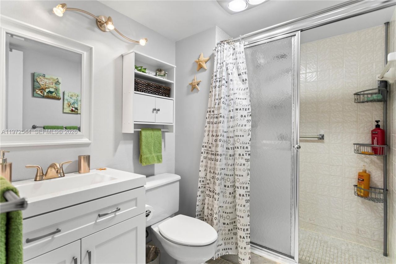 9523 S Hollybrook Lake Dr , Unit 21-307, Pembroke Pines, FL 33025 Photo