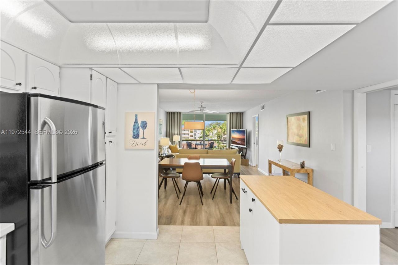 9523 S Hollybrook Lake Dr , Unit 21-307, Pembroke Pines, FL 33025 Photo