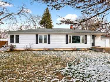 9 Edna Avenue, Fairborn, OH 45324