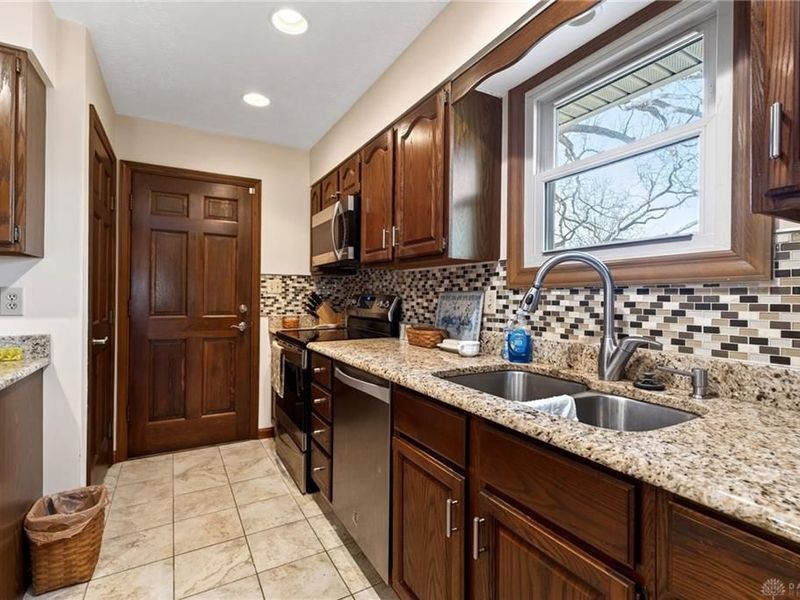 8596 Monticello Drive, West Chester, OH 45069 Photo 20