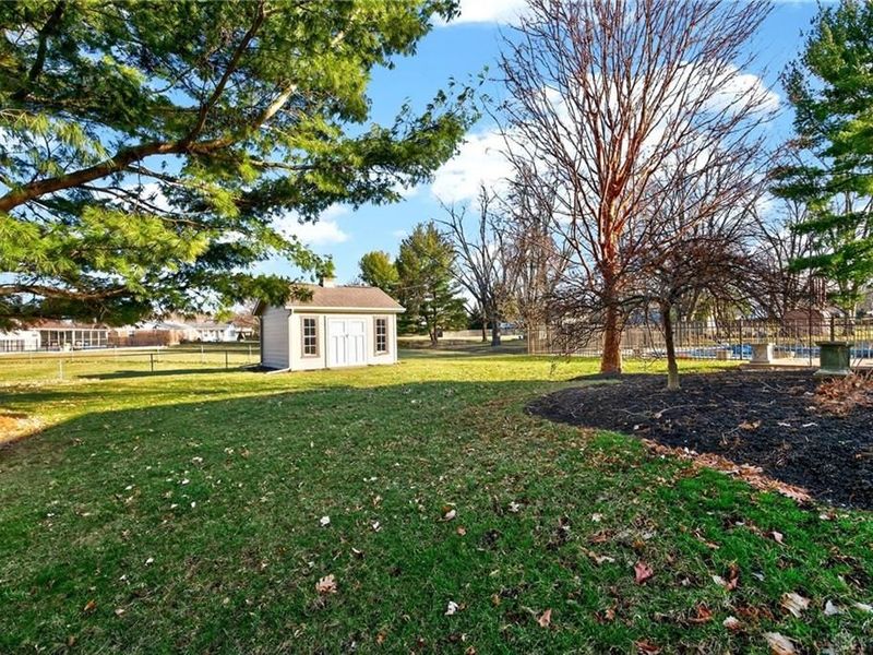 8596 Monticello Drive, West Chester, OH 45069 Photo 41