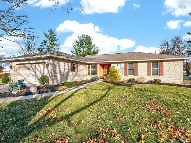 8596 Monticello Drive, West Chester, OH 45069 Photo 5