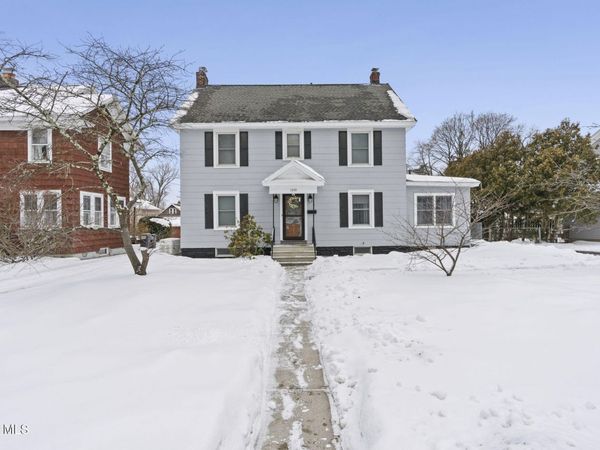 1295 Myron Street, Niskayuna, NY 12309