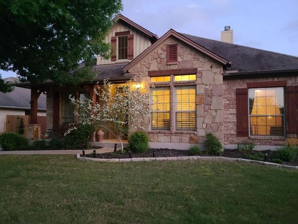 290 Harris DR, Austin, TX 78737