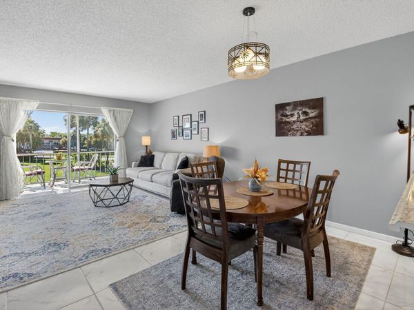 33 Abbey Lane, Unit 207, Delray Beach, FL 33446