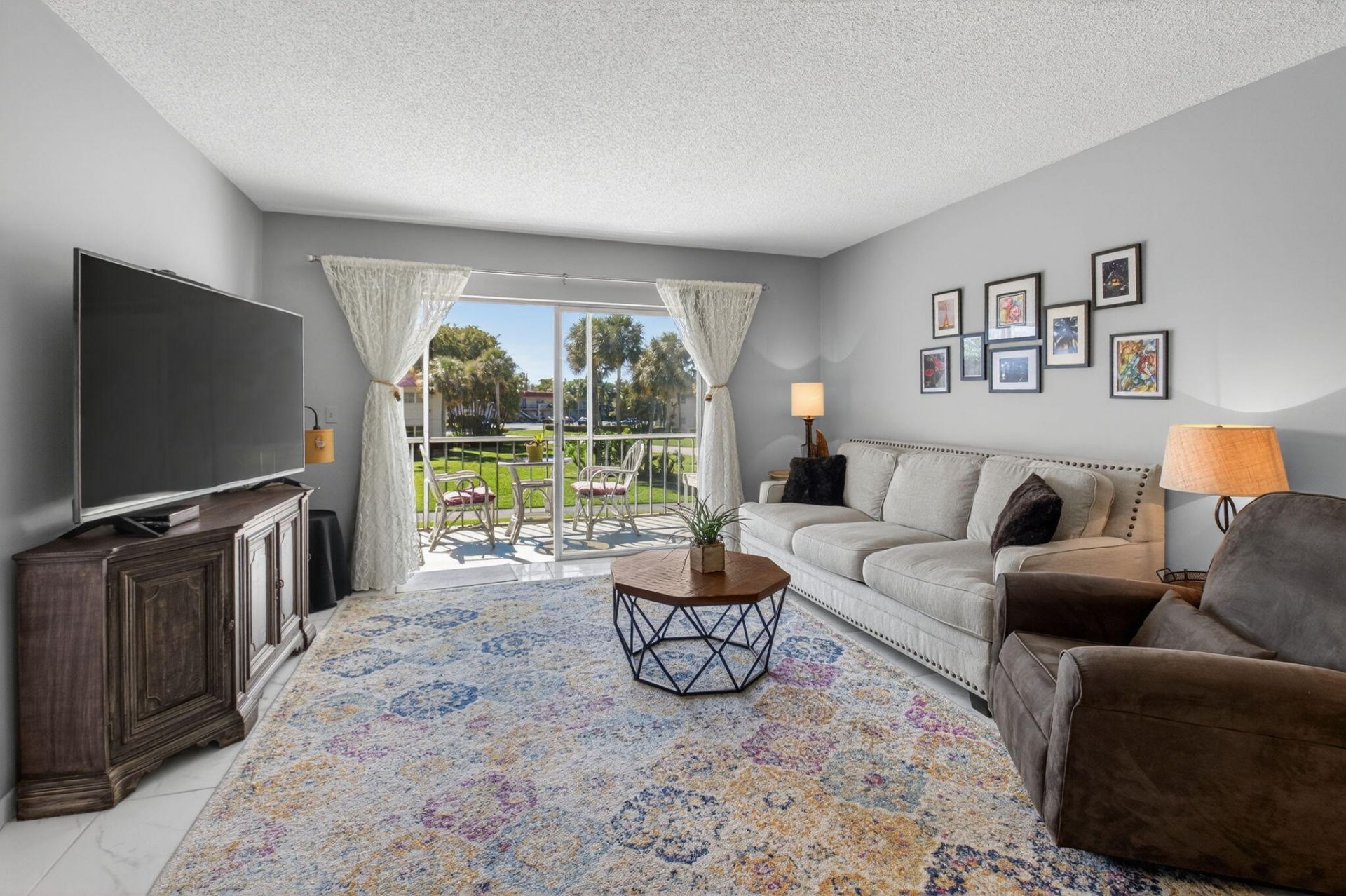 33 Abbey Lane, Unit 207, Delray Beach, FL 33446 Photo