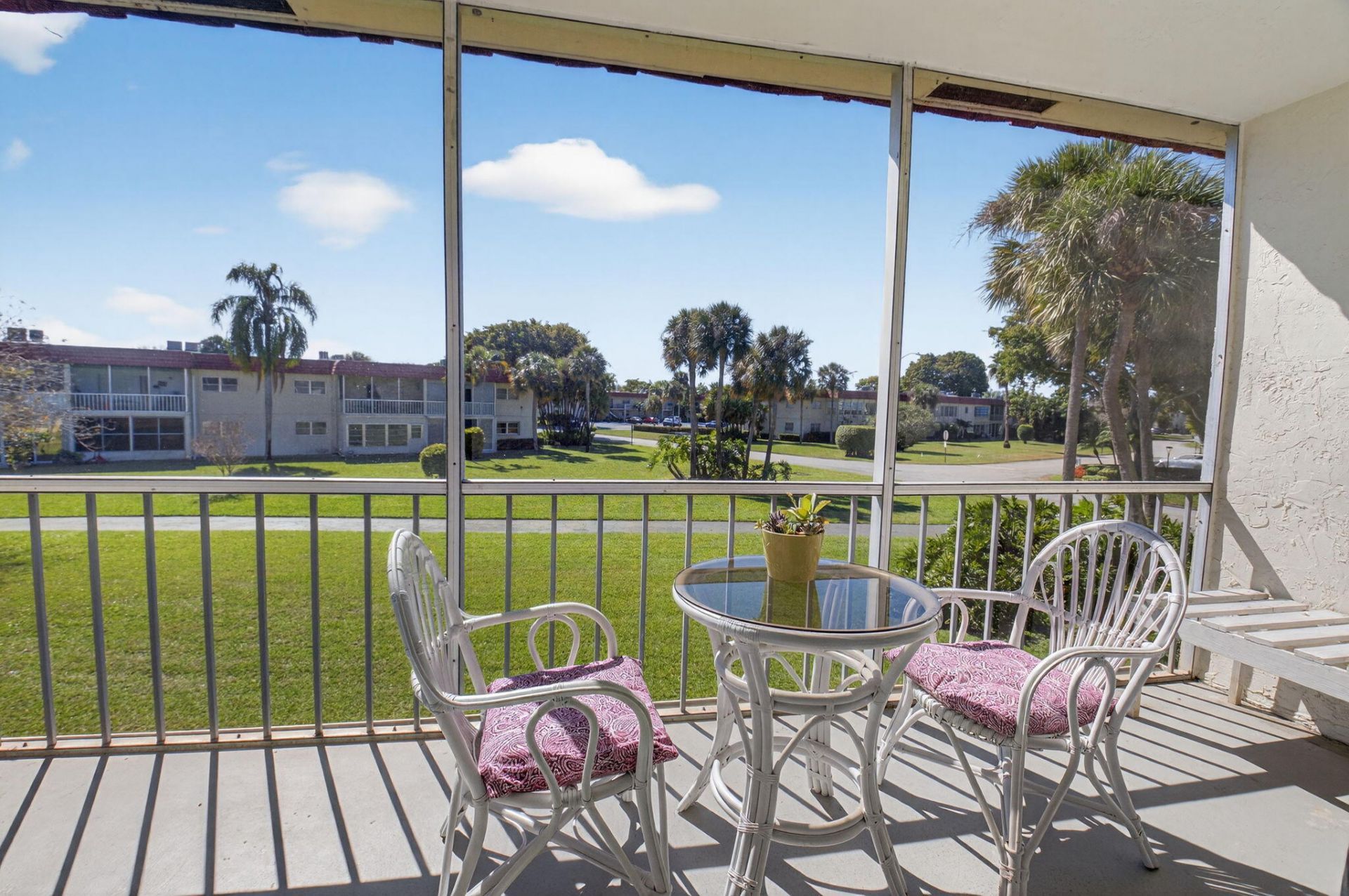 33 Abbey Lane, Unit 207, Delray Beach, FL 33446 Photo