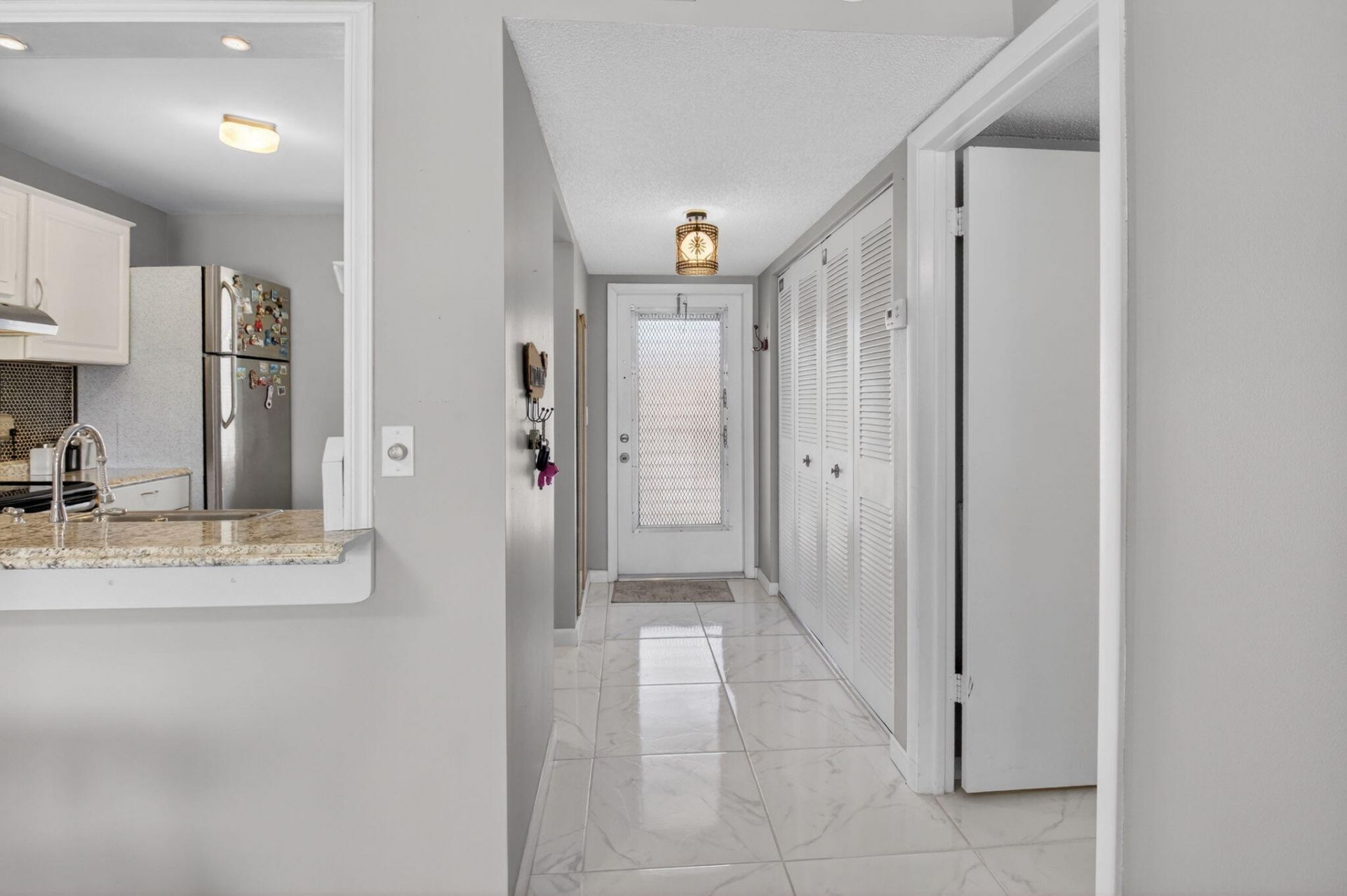 33 Abbey Lane, Unit 207, Delray Beach, FL 33446 Photo
