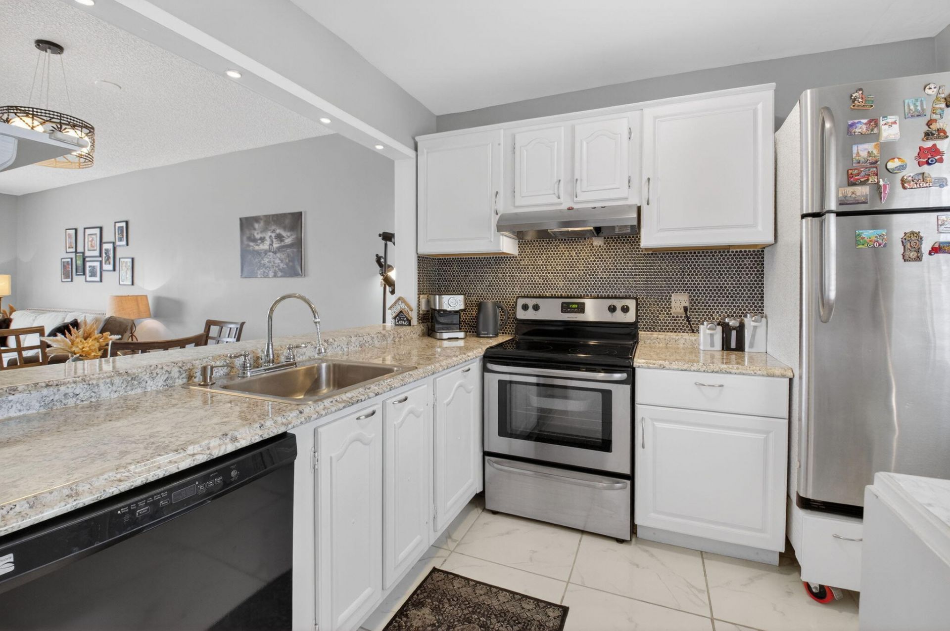 33 Abbey Lane, Unit 207, Delray Beach, FL 33446 Photo
