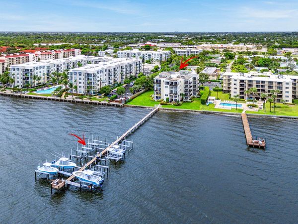 1206 S Lake Drive, Unit 203, Lantana, FL 33462