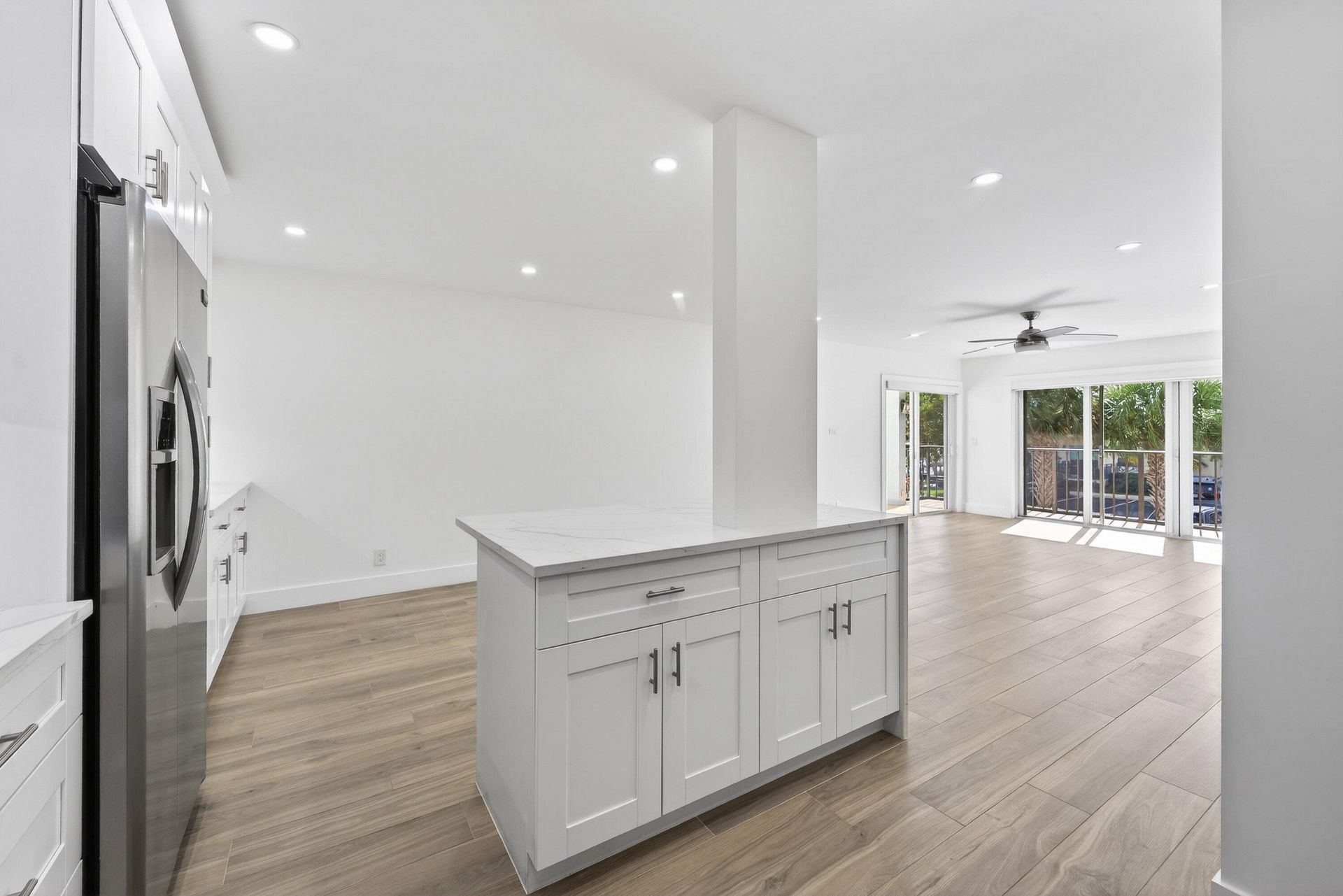 1206 S Lake Drive, Unit 203, Lantana, FL 33462 Photo