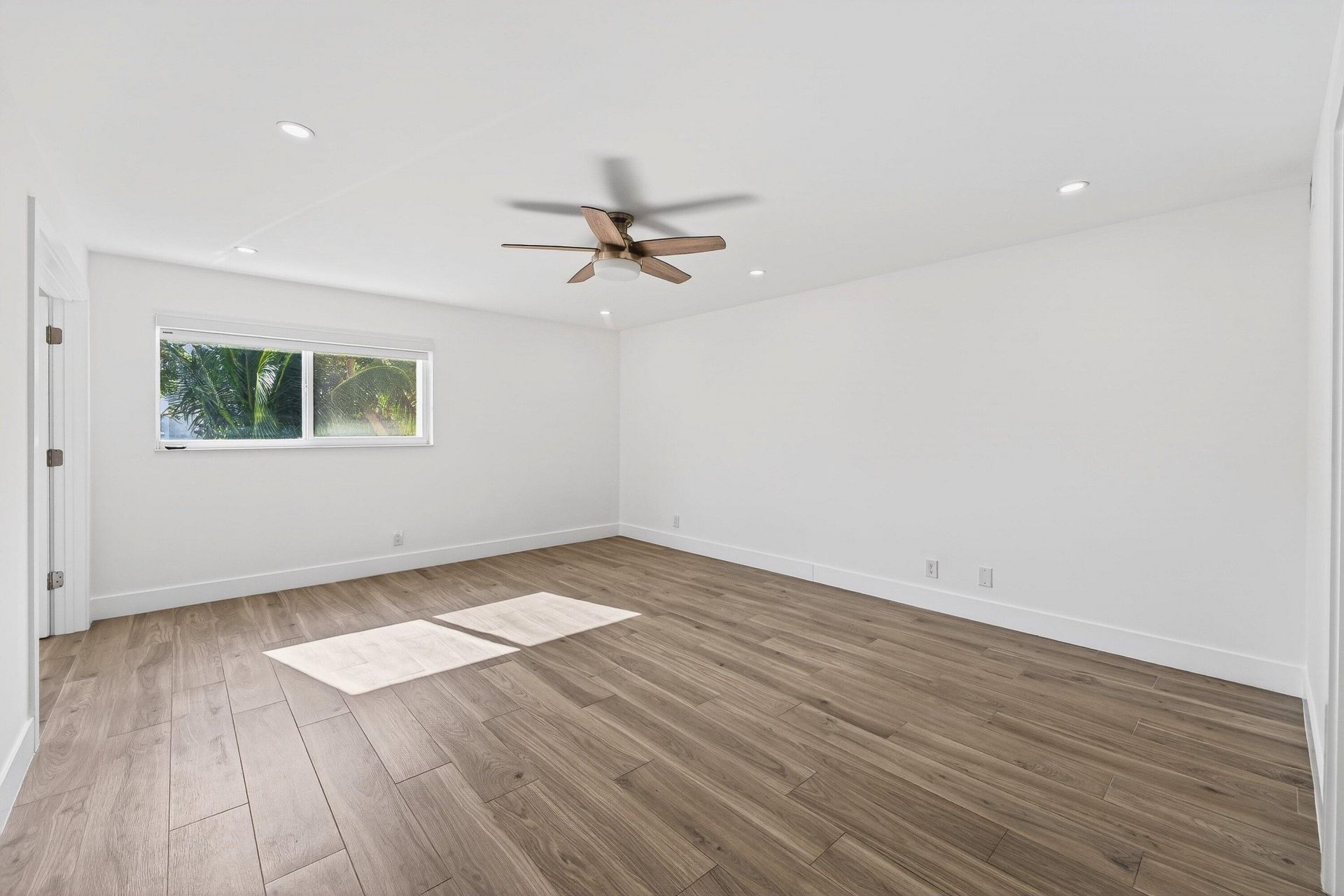 1206 S Lake Drive, Unit 203, Lantana, FL 33462 Photo