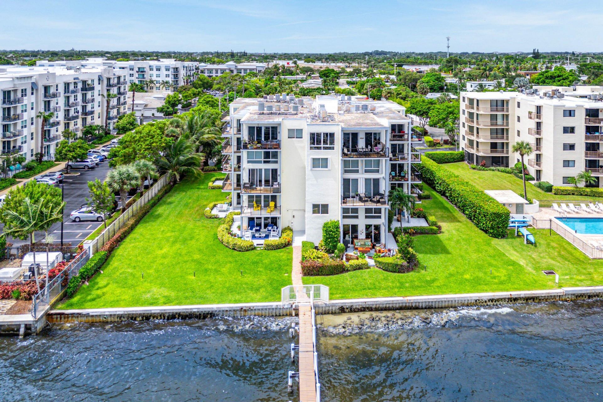 1206 S Lake Drive, Unit 203, Lantana, FL 33462 Photo