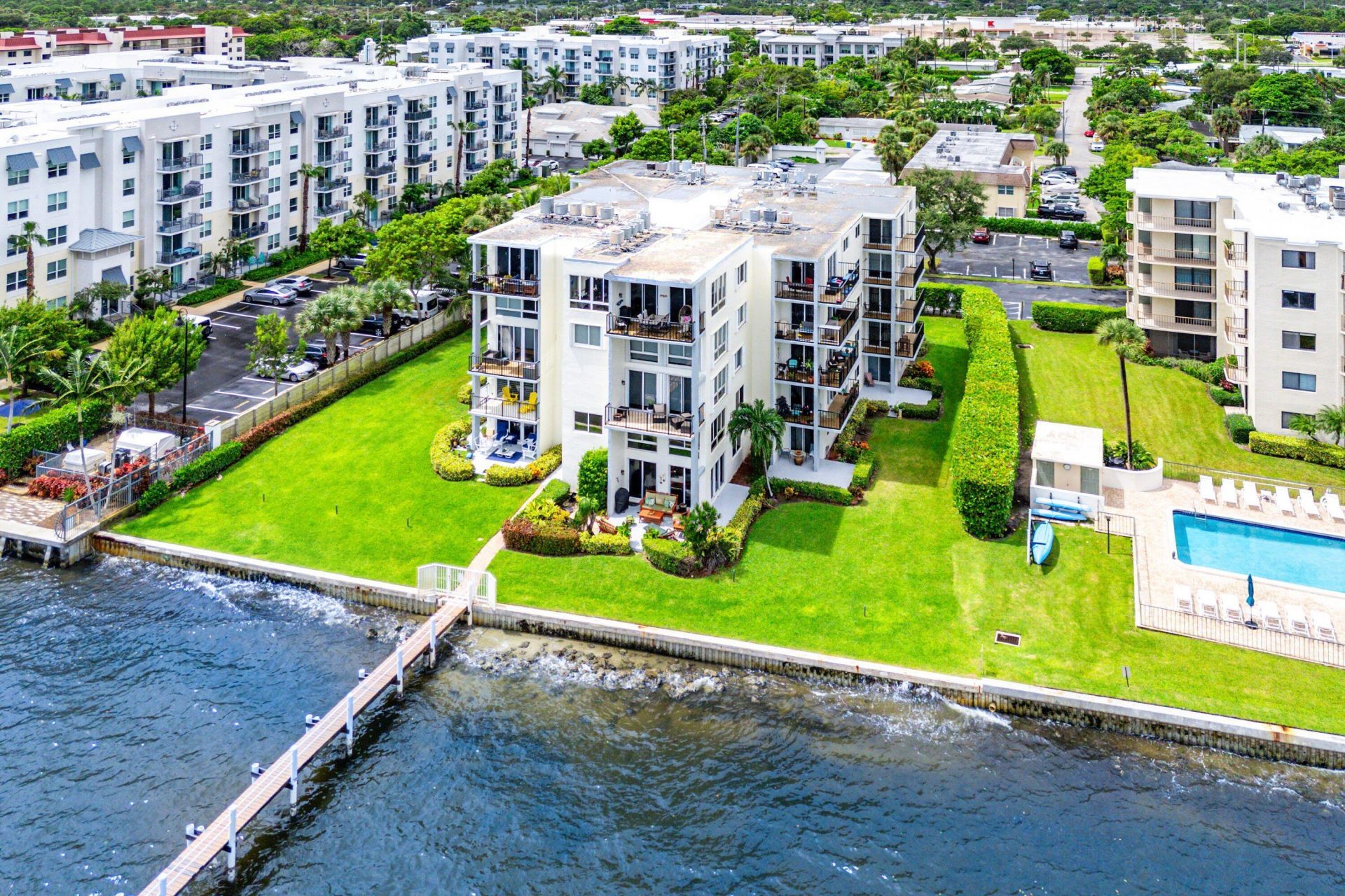 1206 S Lake Drive, Unit 203, Lantana, FL 33462 Photo