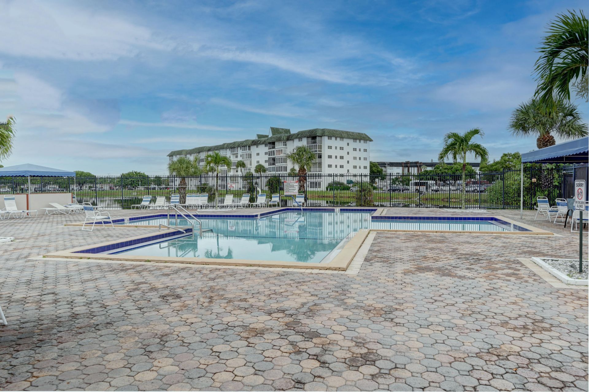 4751 NW 21st Street, Unit 610, Lauderhill, FL 33313 Photo