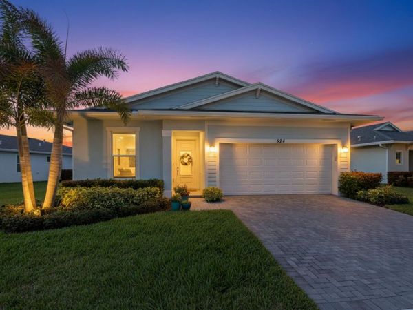 524 SE Mulberry Way, Port Saint Lucie, FL 34984