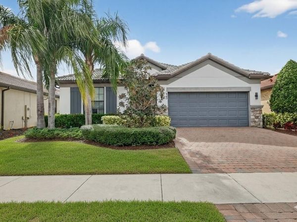 540 SE Monet Drive, Port St. Lucie, FL 34984