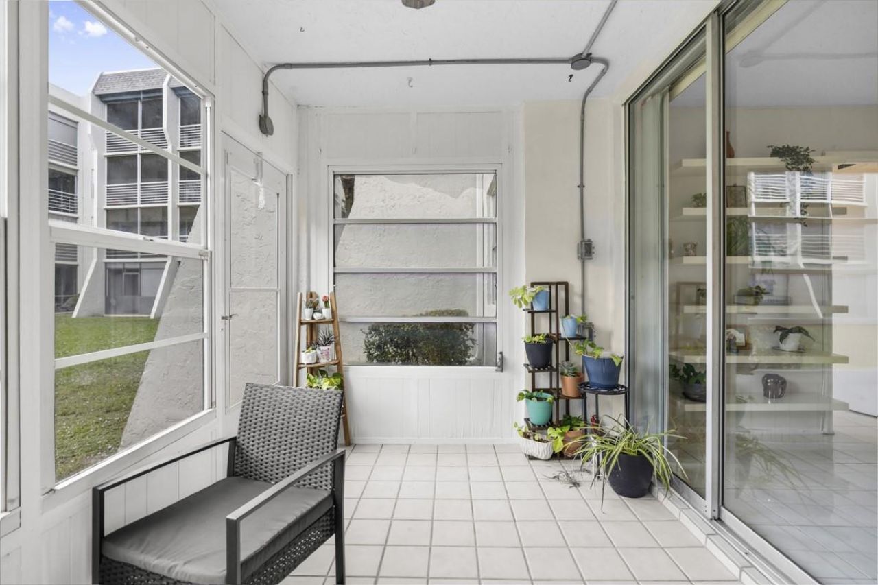 9410 Poinciana Place, Unit 108, Davie, FL 33324 Photo