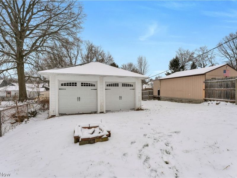 869 W Spruce Avenue, Ravenna, OH 44266 Photo 4