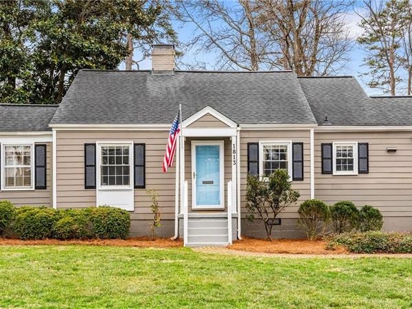 1813 Colonial Avenue, Greensboro, NC 27408