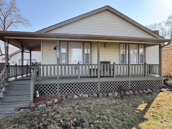 303 N Elmwood Avenue , Wood Dale, IL 60191