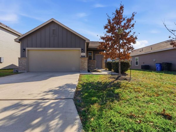 2521 Hiddenbrooke Trace, Seguin, TX 78155