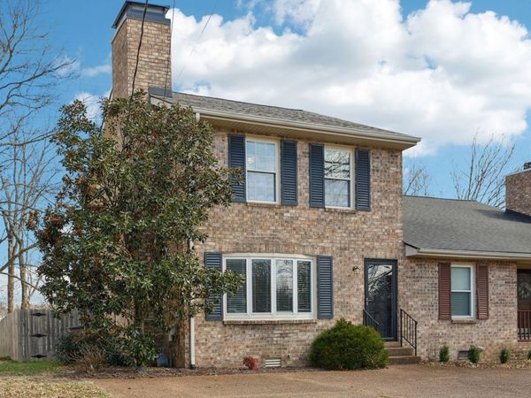 410 Hill Rd, Nashville, TN 37220