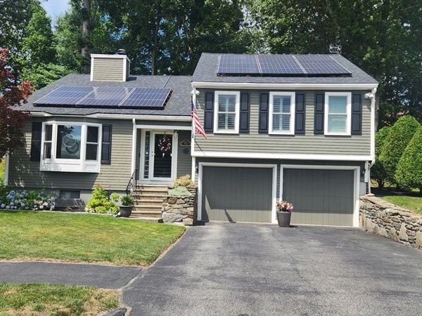 90 Bjorklund Ave, Worcester, MA 01605