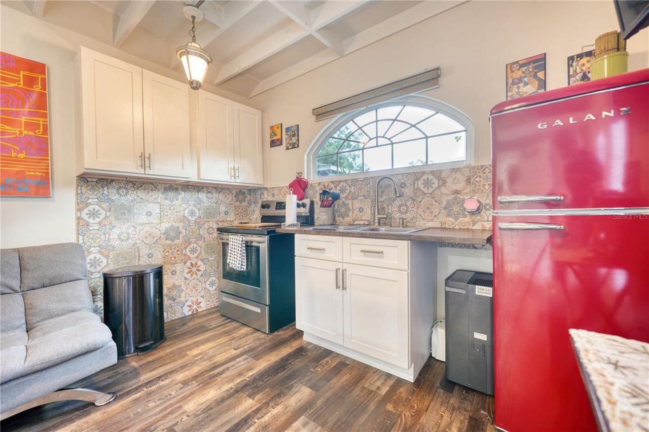 735 26th Avenue S, Saint Petersburg, FL 33705 Photo