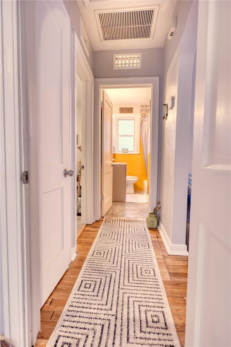 735 26th Avenue S, Saint Petersburg, FL 33705 Photo