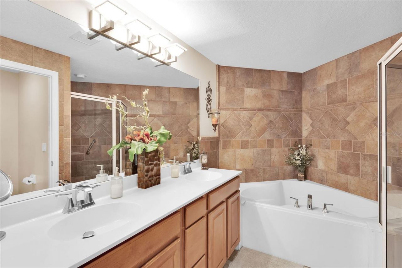 4533 Cinnamon Drive, Unit 2707, Sarasota, FL 34238 Photo