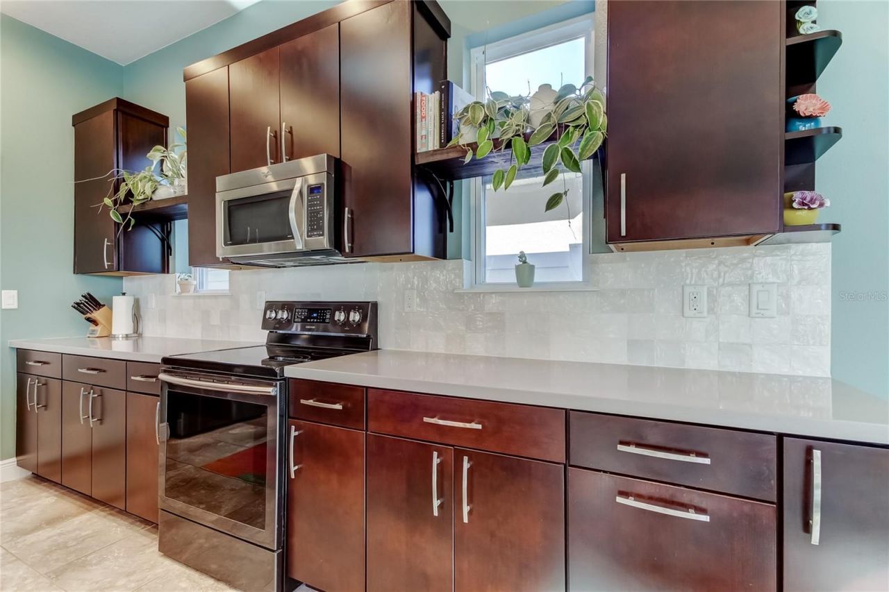 11403 Quiet Forest Drive, Tampa, FL 33635 Photo