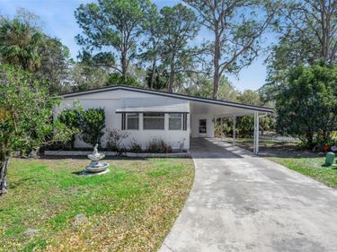 197 PALM MEADOWS DRIVE , EUSTIS, FL 32726