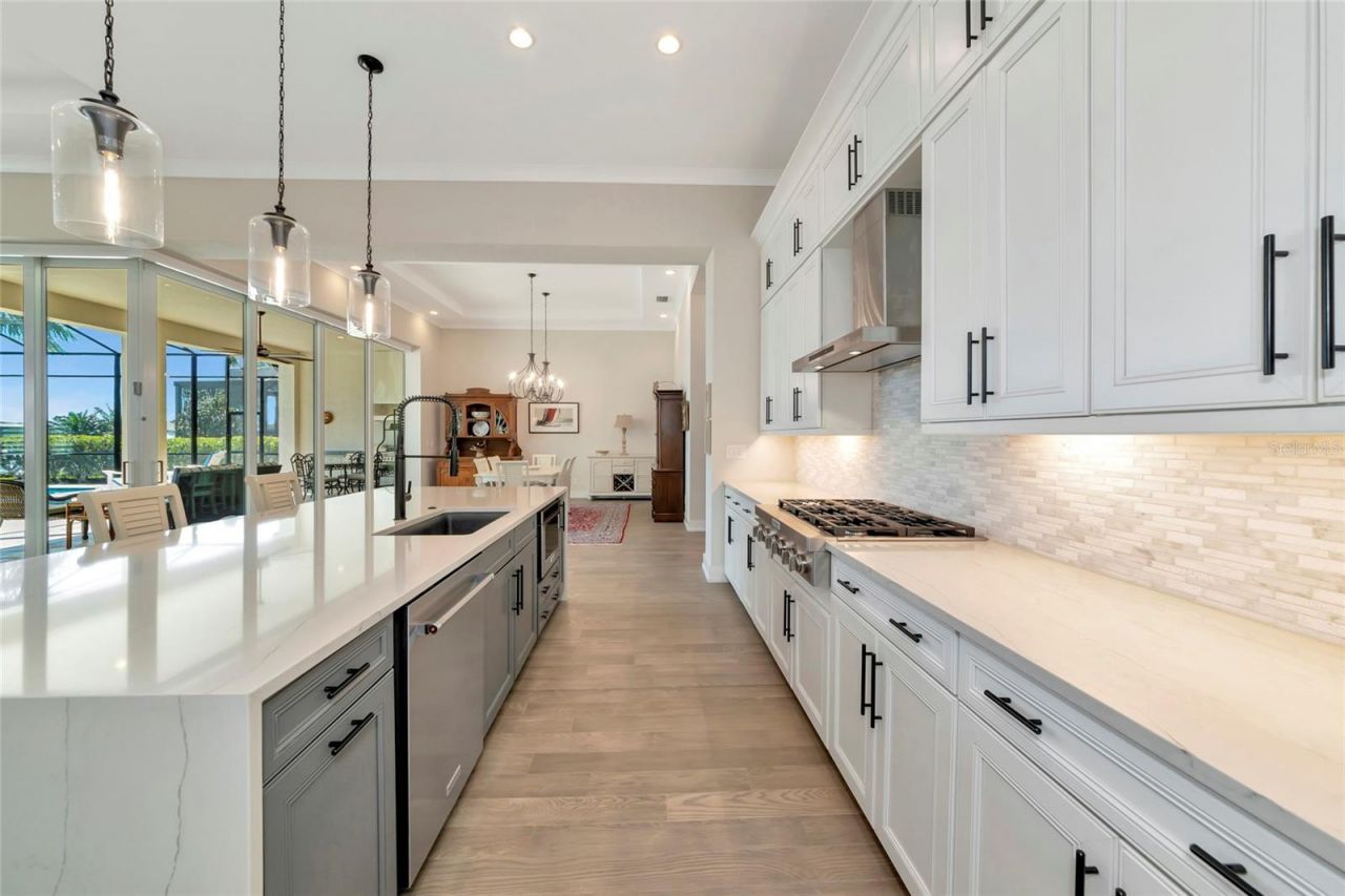 8252 Redonda Loop, Bradenton, FL 34202 Photo