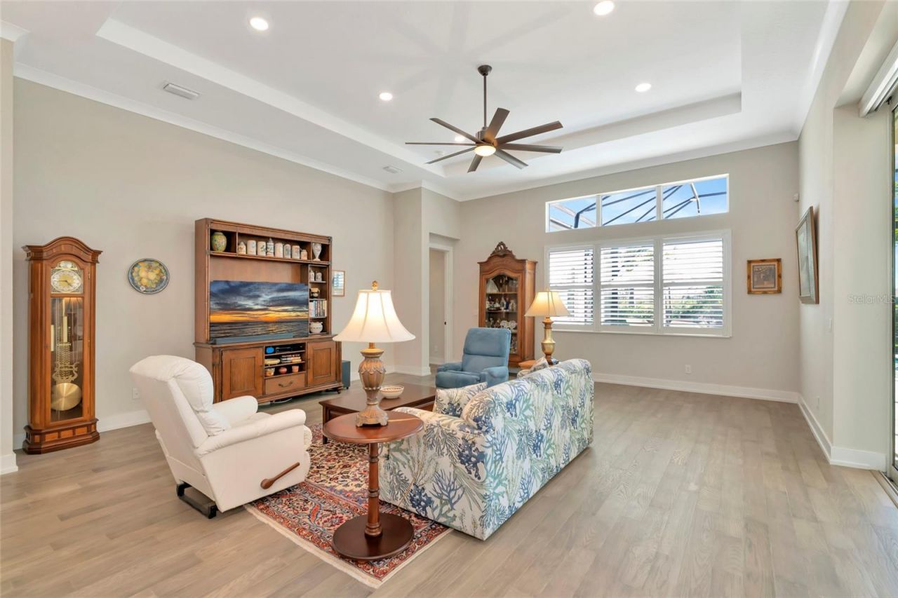 8252 Redonda Loop, Bradenton, FL 34202 Photo