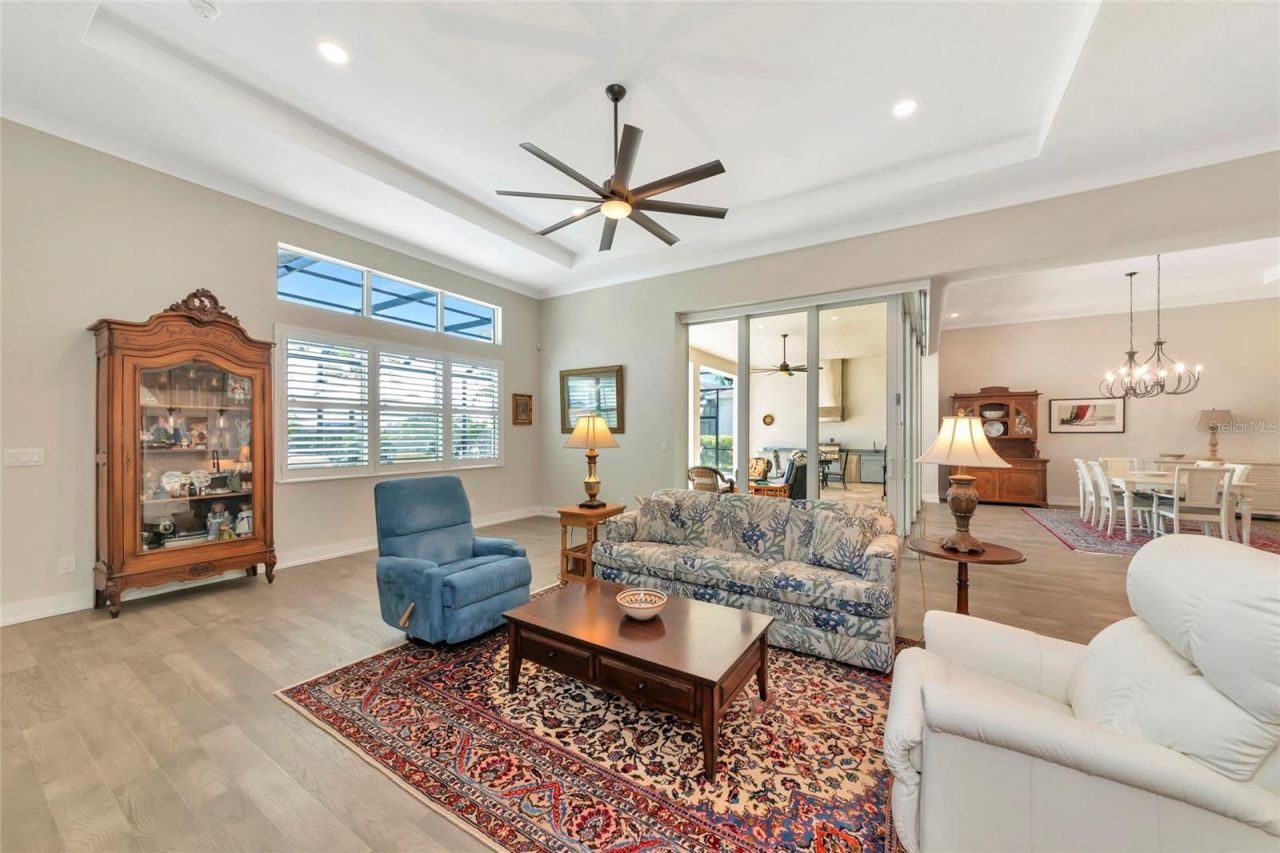 8252 Redonda Loop, Bradenton, FL 34202 Photo