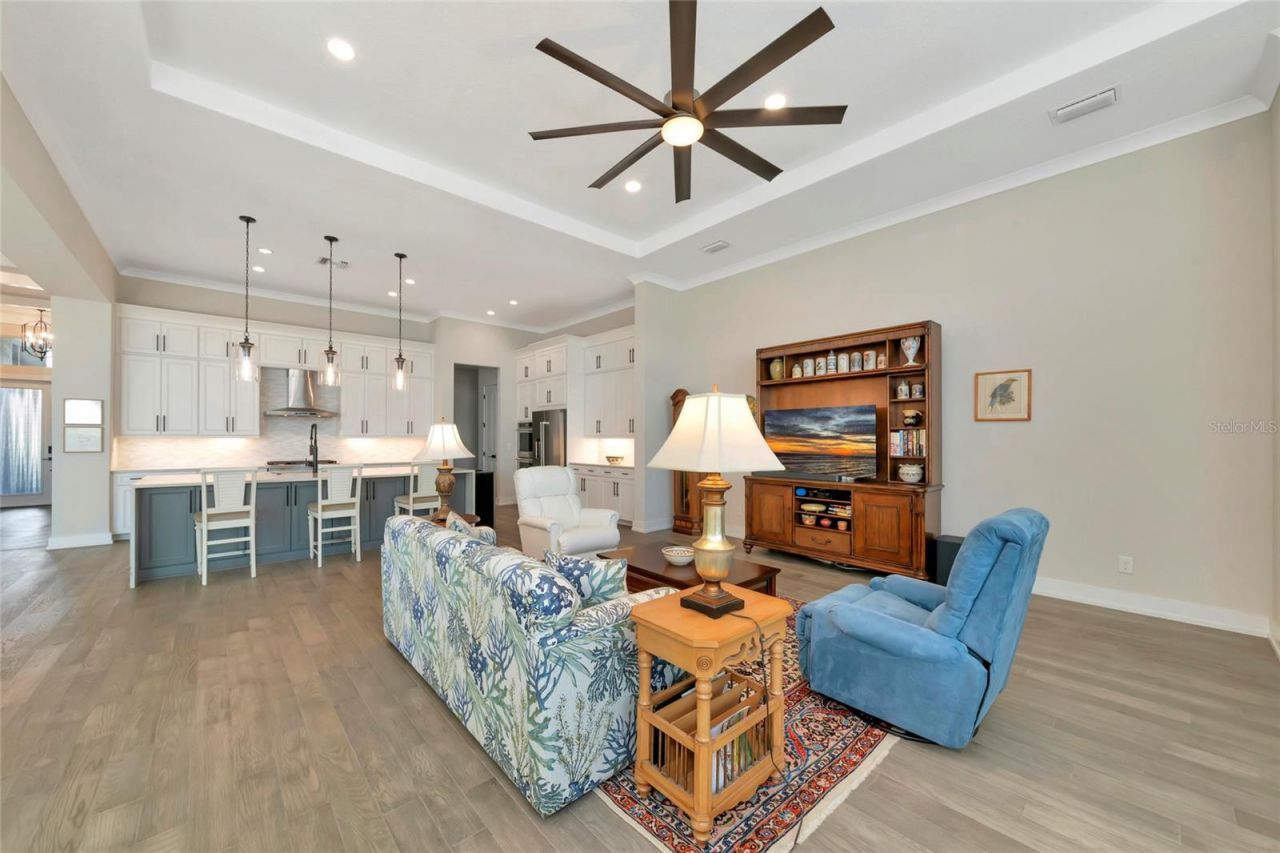 8252 Redonda Loop, Bradenton, FL 34202 Photo