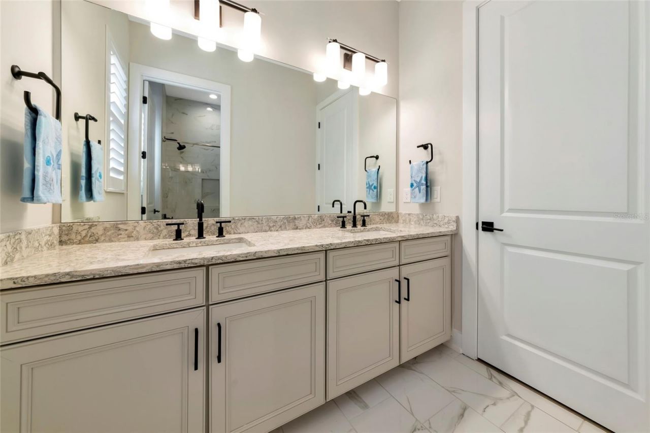 8252 Redonda Loop, Bradenton, FL 34202 Photo