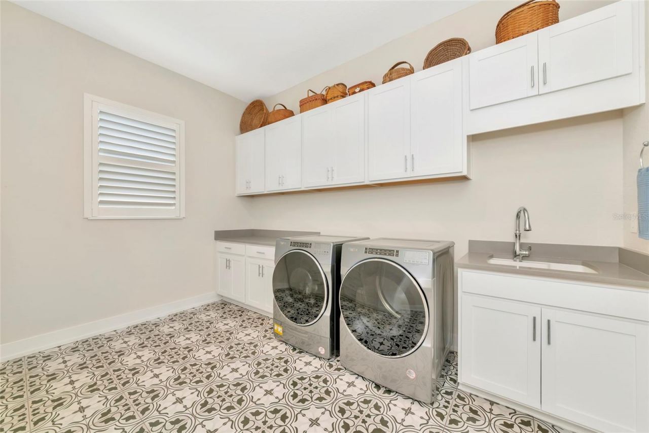 8252 Redonda Loop, Bradenton, FL 34202 Photo