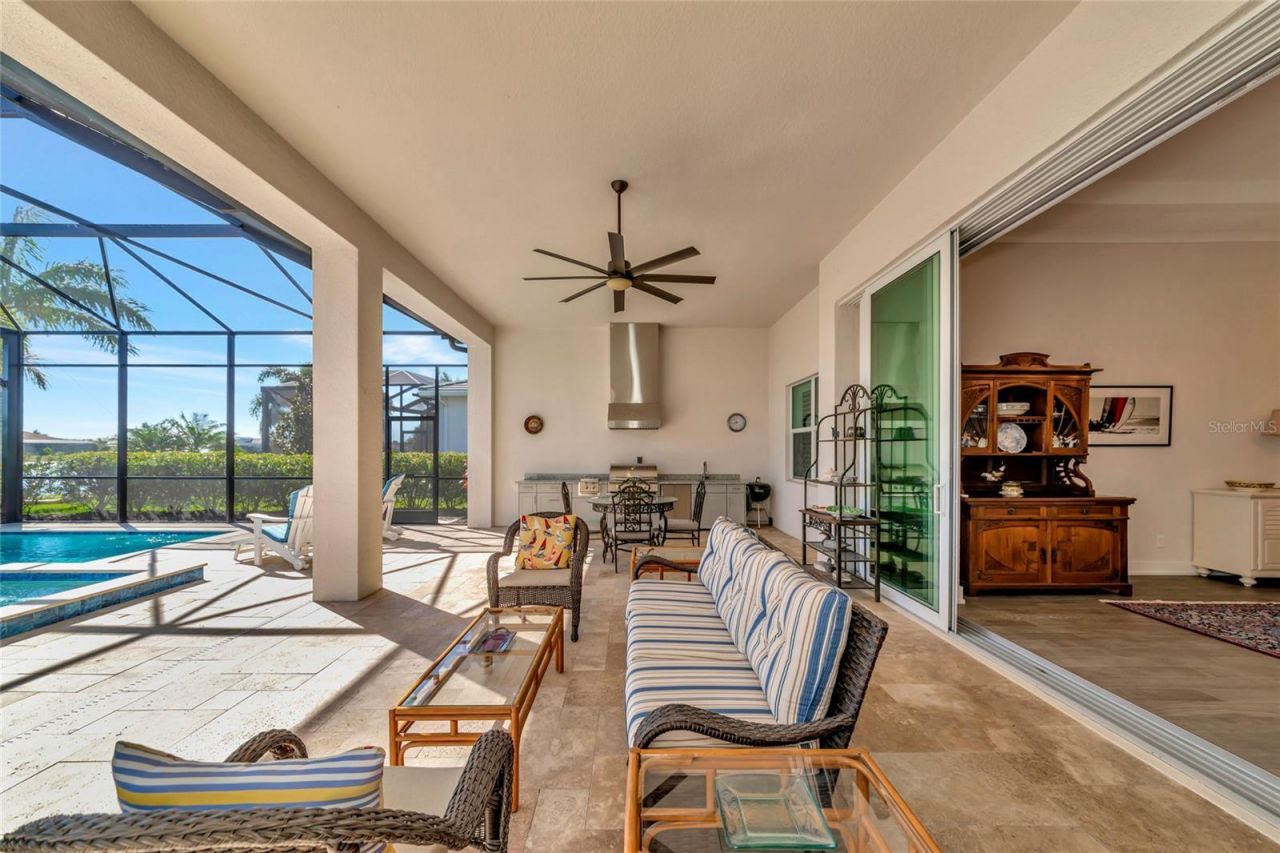 8252 Redonda Loop, Bradenton, FL 34202 Photo