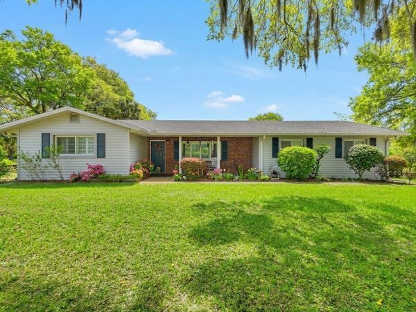 2259 S SPRING GARDEN AVENUE, DELAND, FL 32720