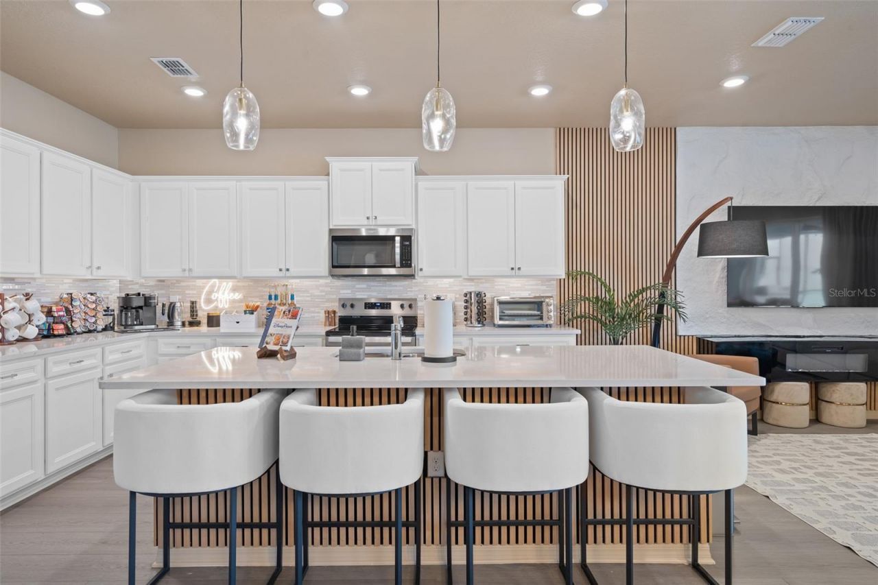 16016 Sandy Cliffs Drive, Clermont, FL 34714 Photo